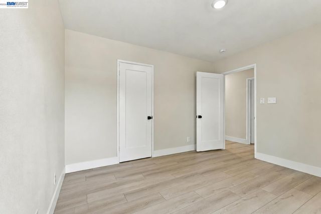 9308 F St, Oakland, CA 94603