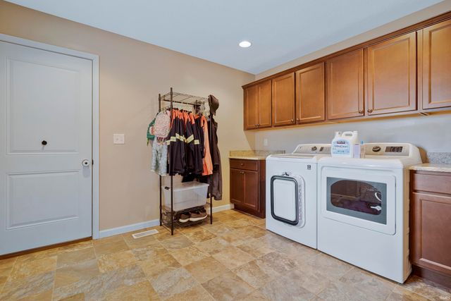 15425 Haiku Road, Evansville, IN 47725