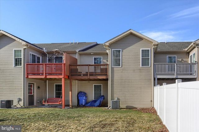 79 KESWICK DR, Mechanicsburg, PA 17050