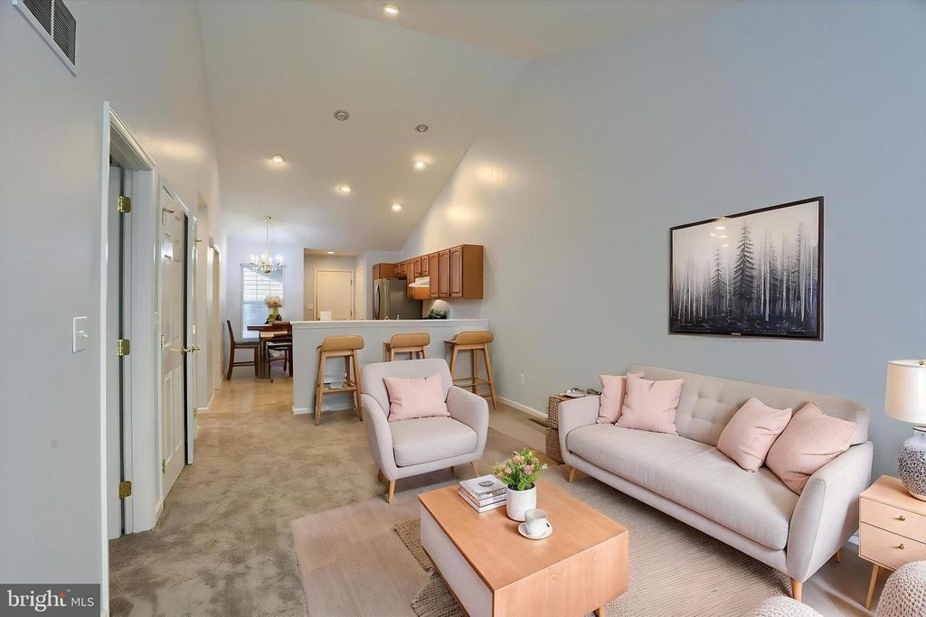 79 KESWICK DR, Mechanicsburg, PA 17050