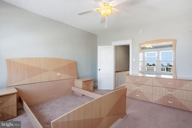 3556 OAKMONT ST, Philadelphia, PA 19136