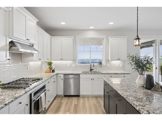 18255 Se VISTA VIEW Ct, Sandy, OR 97055