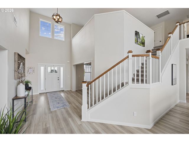18255 Se VISTA VIEW Ct, Sandy, OR 97055