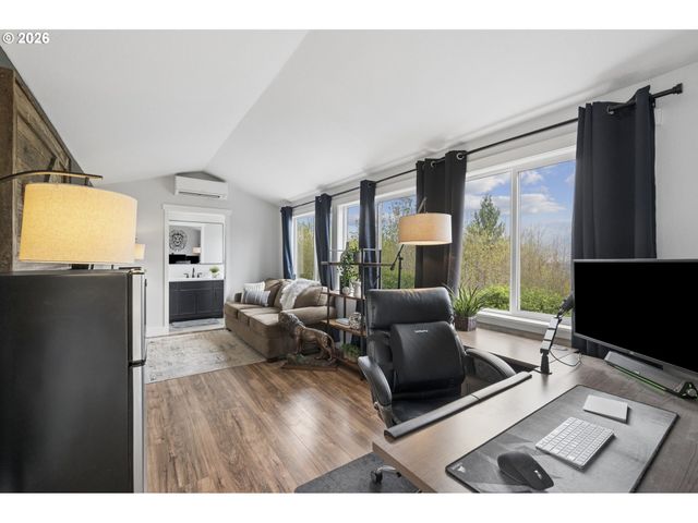 18255 Se VISTA VIEW Ct, Sandy, OR 97055