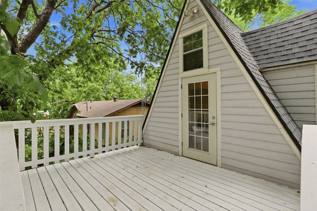 716 Lakeland Road, Lake Dallas, TX 75065
