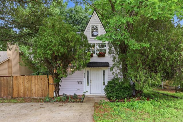 716 Lakeland Road, Lake Dallas, TX 75065