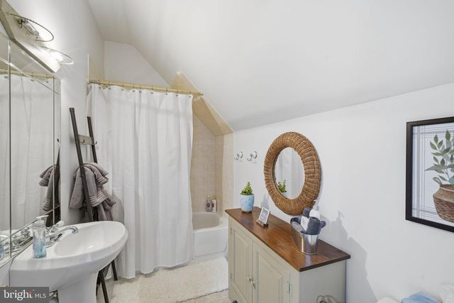 32135 RIVER RD, Millington, MD 21651