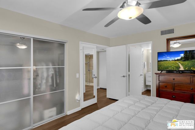 4881 S Winners Circle B, Palm Springs, CA 92264