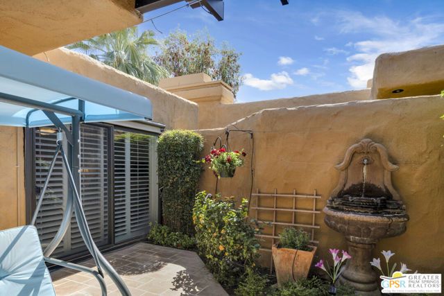 4881 S Winners Circle B, Palm Springs, CA 92264