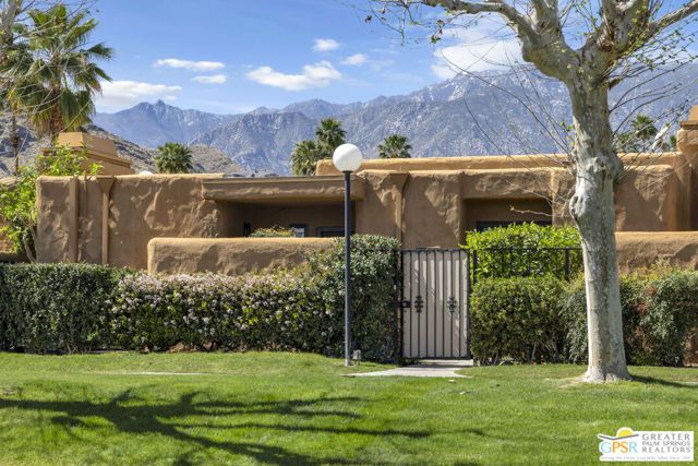 4881 S Winners Circle B, Palm Springs, CA 92264