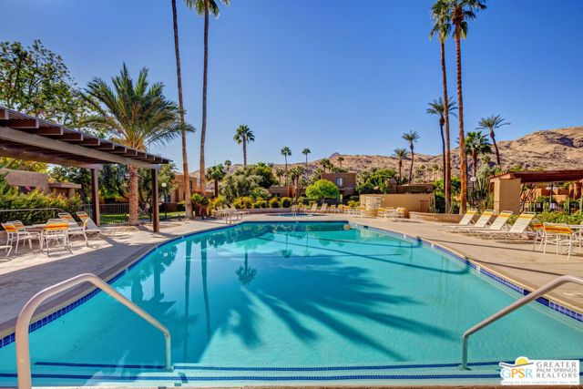 4881 S Winners Circle B, Palm Springs, CA 92264