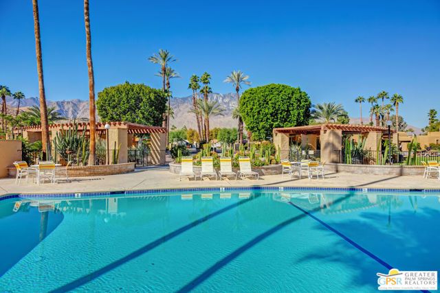 4881 S Winners Circle B, Palm Springs, CA 92264