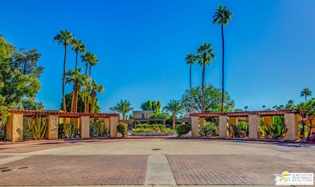 4881 S Winners Circle B, Palm Springs, CA 92264