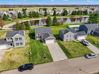 1637 Tea Pond Court, Vicksburg Vllg, MI 49097