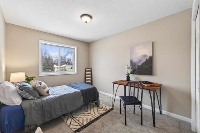 682 125th Lane NE, Blaine, MN 55434