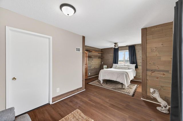 682 125th Lane NE, Blaine, MN 55434