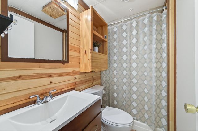 682 125th Lane NE, Blaine, MN 55434