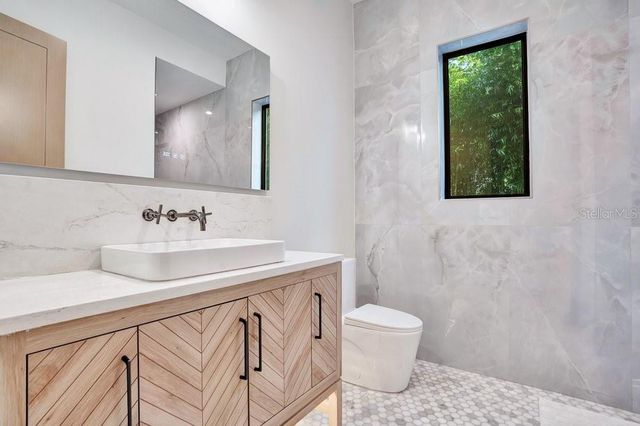724 W 2ND AVENUE, Windermere, FL 34786