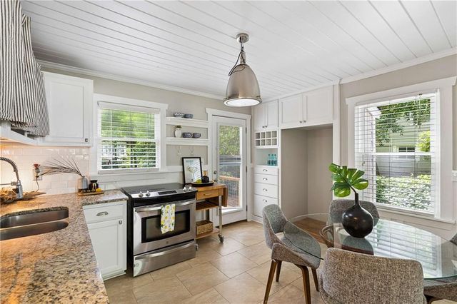 1881 Woodland Hills Avenue NW, Atlanta, GA 30318