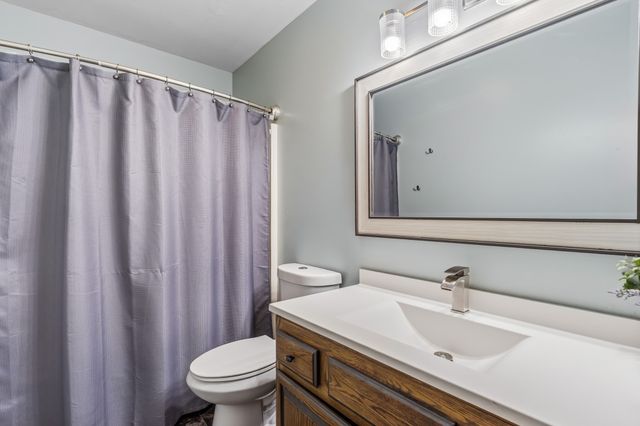 5910 Aspen Circle, Johnston, IA 50131