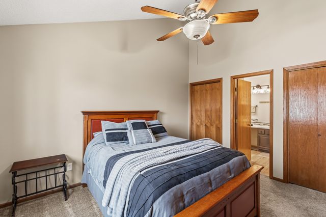 5910 Aspen Circle, Johnston, IA 50131