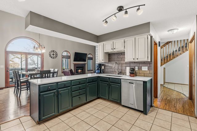 5910 Aspen Circle, Johnston, IA 50131