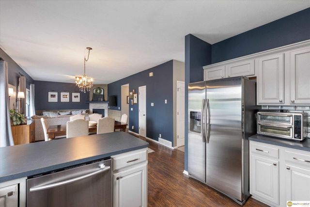 15072 Meredith Avenue, Omaha, NE 68116