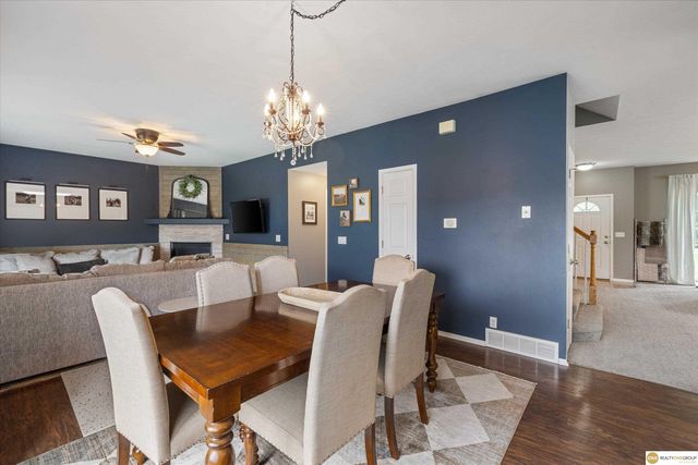 15072 Meredith Avenue, Omaha, NE 68116