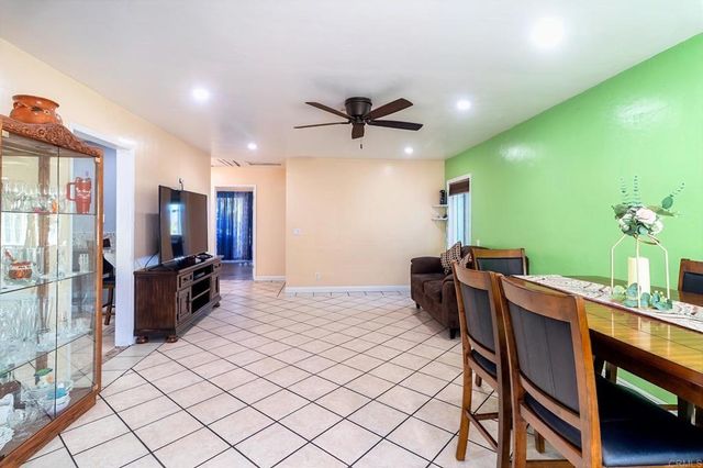 431 Debby Street, Fallbrook, CA 92028