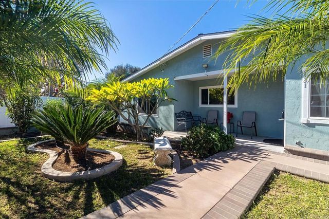 431 Debby Street, Fallbrook, CA 92028