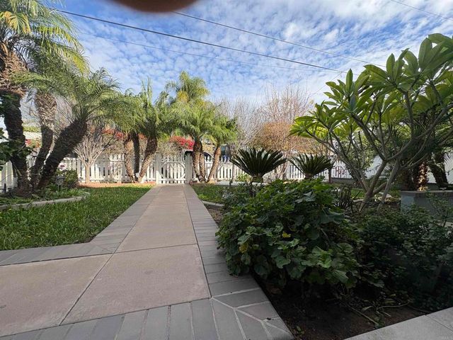 431 Debby Street, Fallbrook, CA 92028