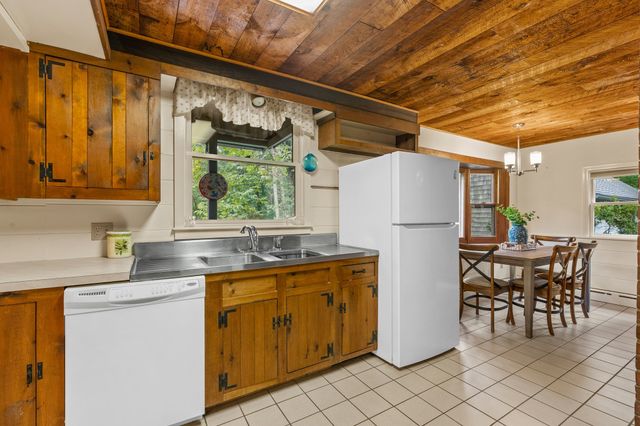 428 Highland St, Marshfield, MA 02050