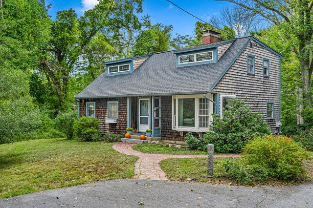 428 Highland St, Marshfield, MA 02050