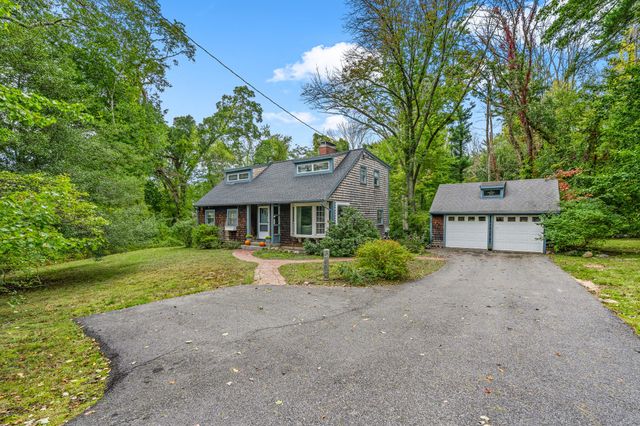 428 Highland St, Marshfield, MA 02050