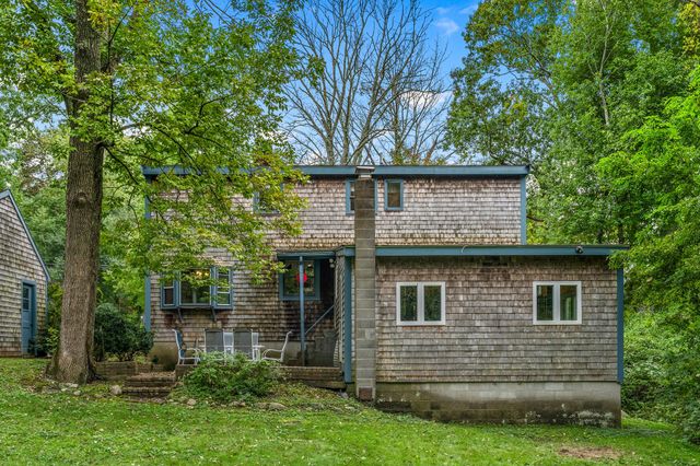 428 Highland St, Marshfield, MA 02050