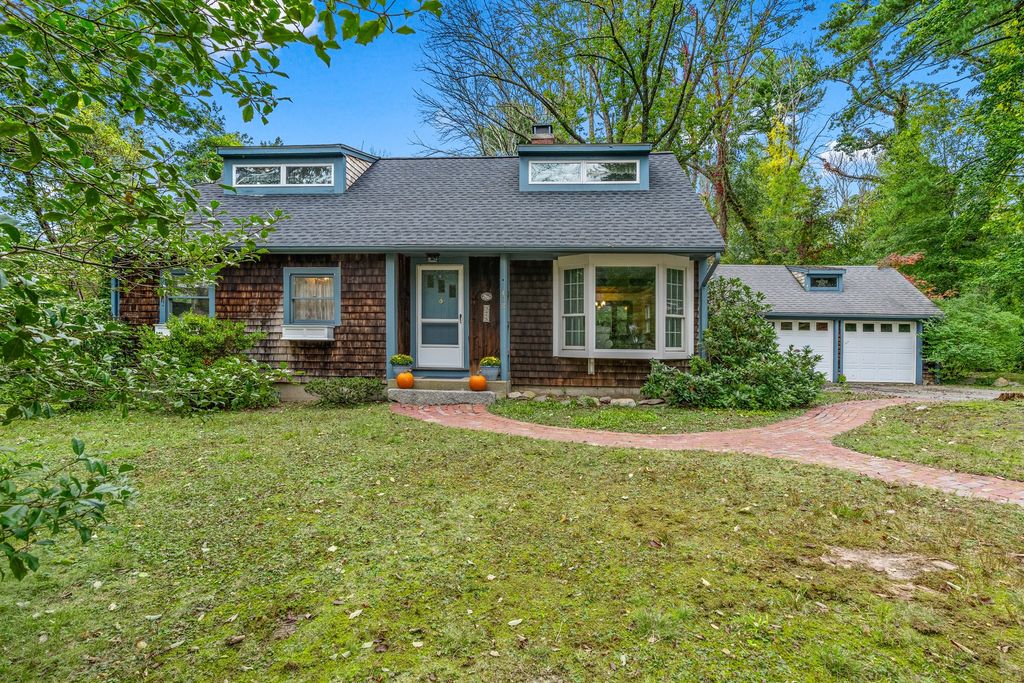 428 Highland St, Marshfield, MA 02050