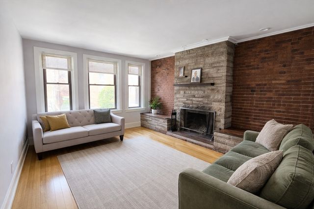 39 St Paul 2, Brookline, MA 02446