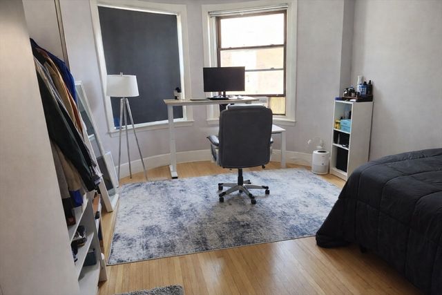 39 St Paul 2, Brookline, MA 02446