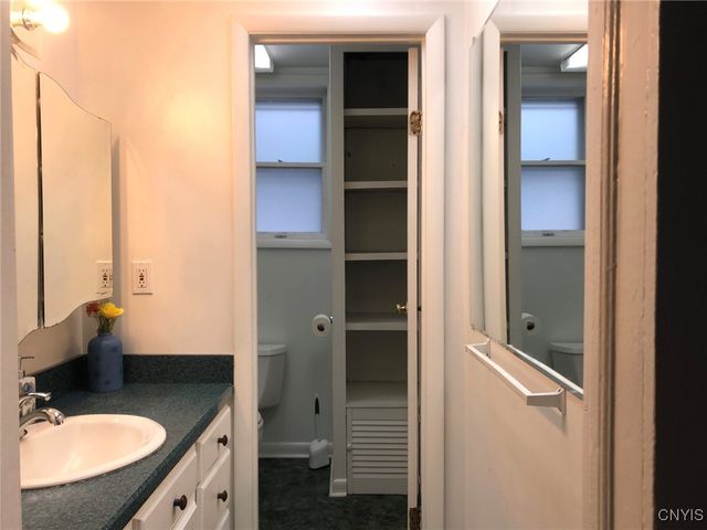 110 Spring Lane, Syracuse, NY 13208