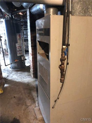 110 Spring Lane, Syracuse, NY 13208