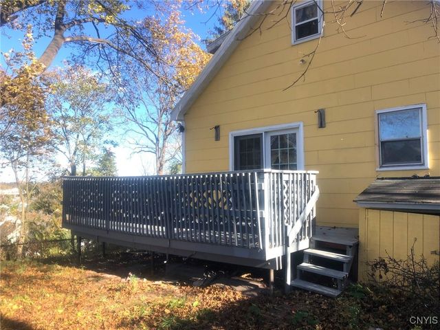 110 Spring Lane, Syracuse, NY 13208