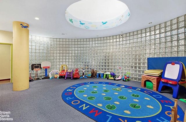 100 W 89th St Apt 6C, New York City, NY 10024