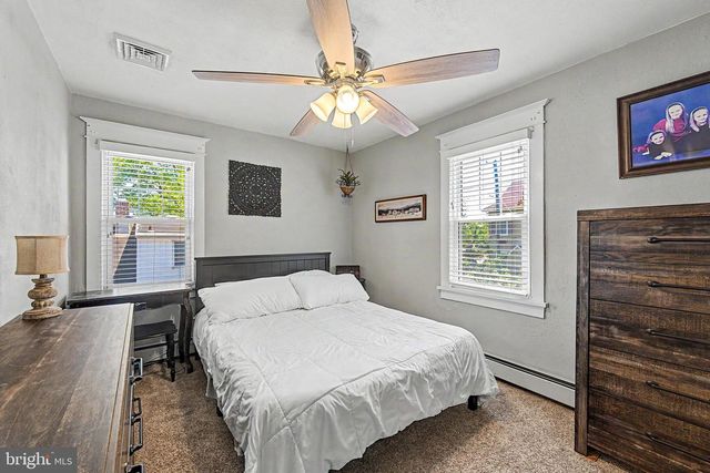 34 E DAWES AVE, Somers Point, NJ 08244