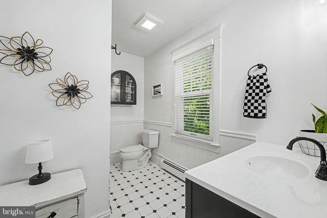 34 E DAWES AVE, Somers Point, NJ 08244