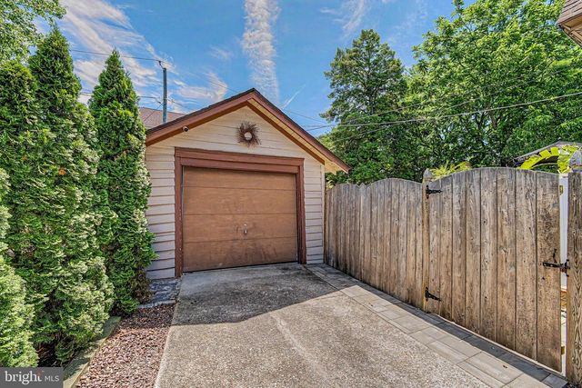 34 E DAWES AVE, Somers Point, NJ 08244