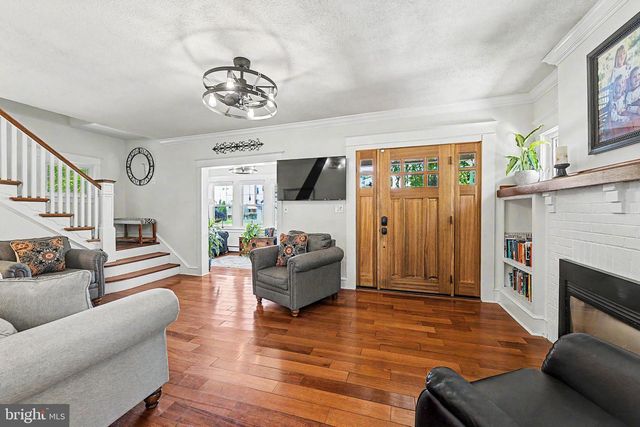34 E DAWES AVE, Somers Point, NJ 08244