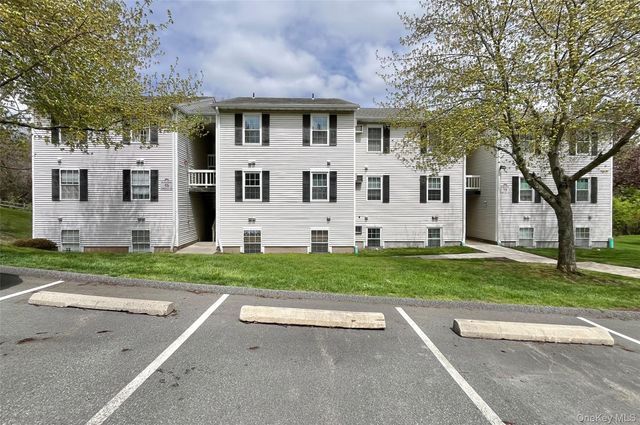 15 Lexington Hill 11, Harriman, NY 10926