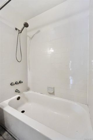 15 Lexington Hill 11, Harriman, NY 10926