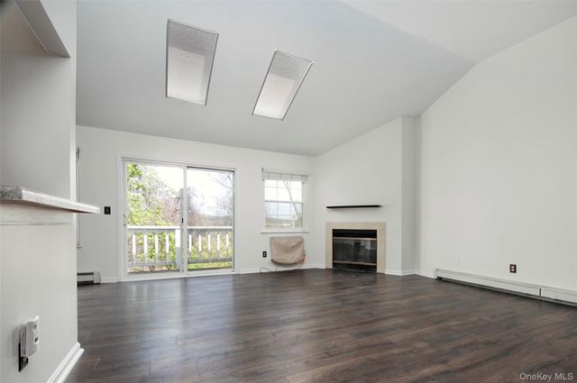 15 Lexington Hill 11, Harriman, NY 10926