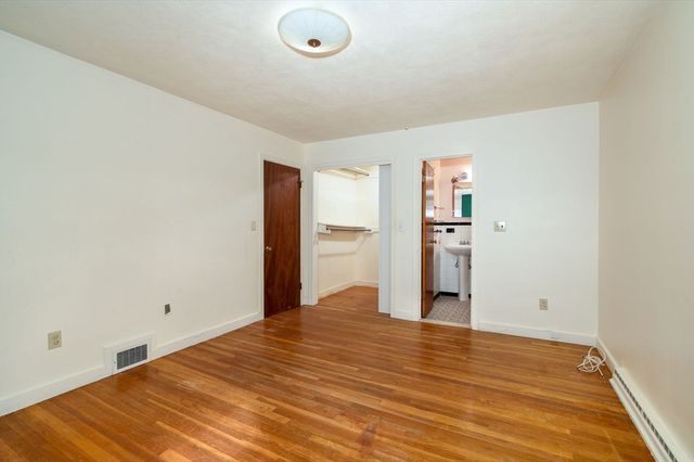 32 Crawford St, Randolph, MA 02368